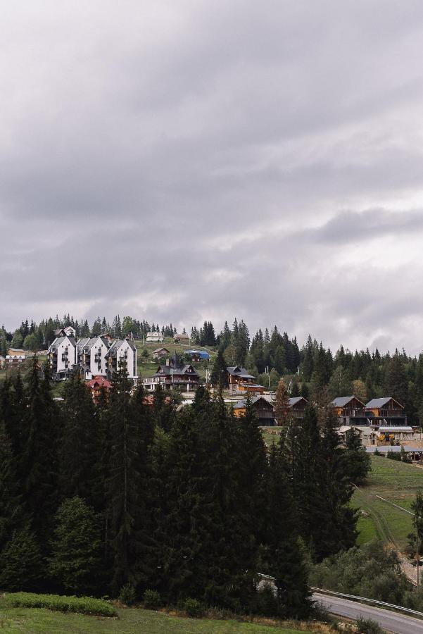 Toga Hotel Yablunytsia Buitenkant foto